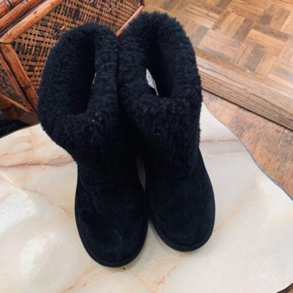 Ugg Patten Boots - Picture 3 of 12